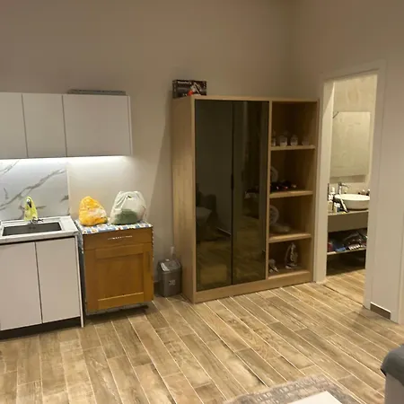House Apartment *